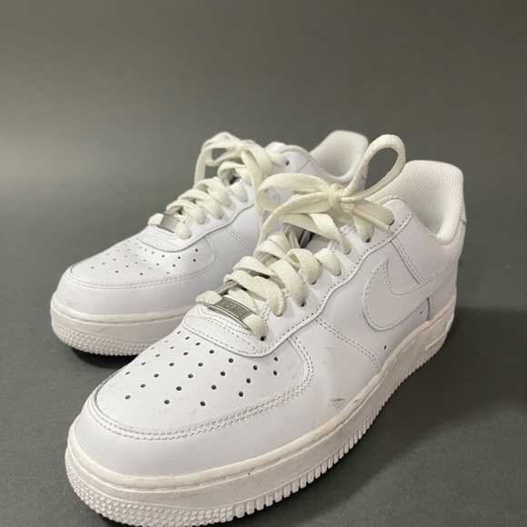 Nike Air Force 1 ‘07 Men’s 8.5 - Picture 2 of 6